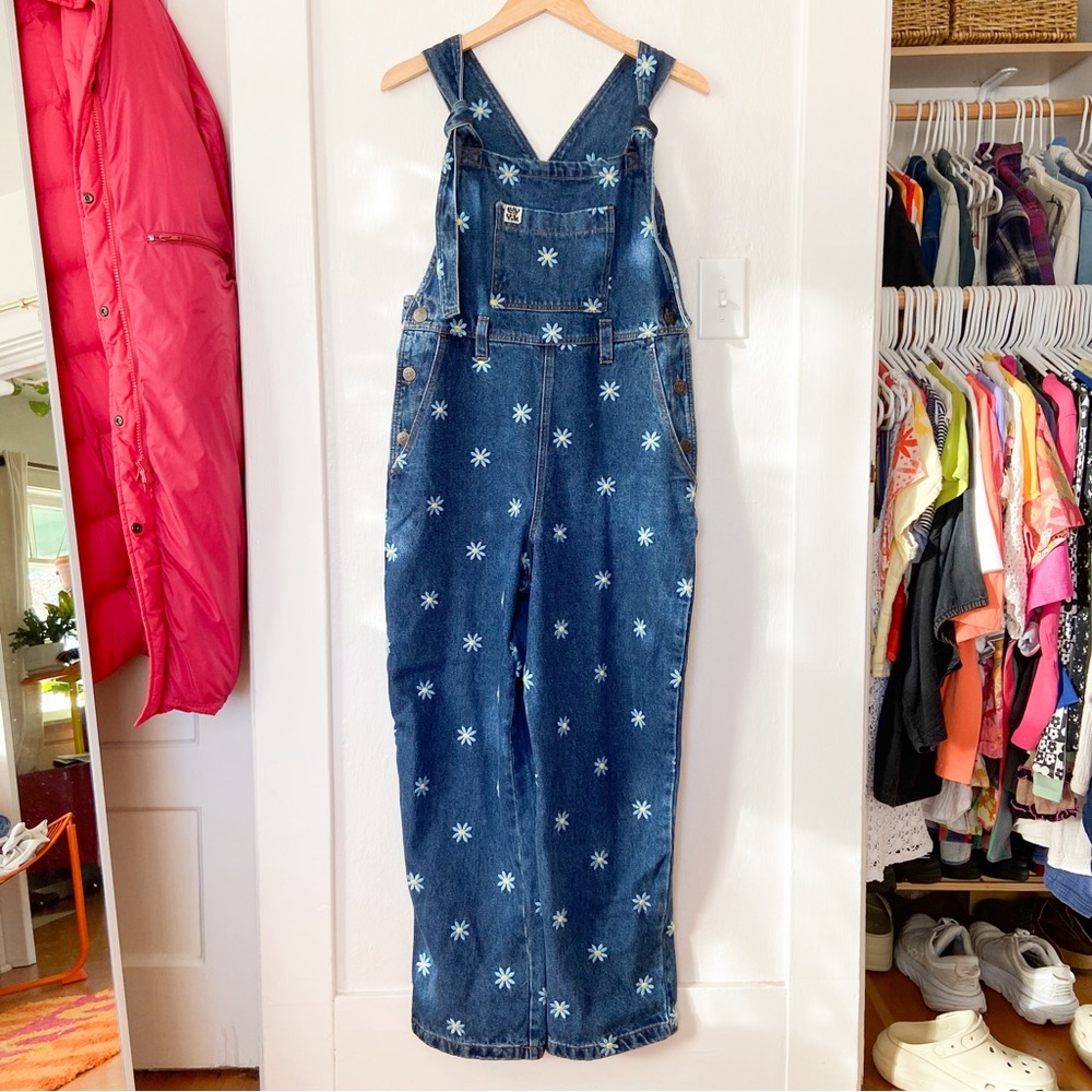 Lucy & Yak denim daisy embroidered overalls, size US 8L